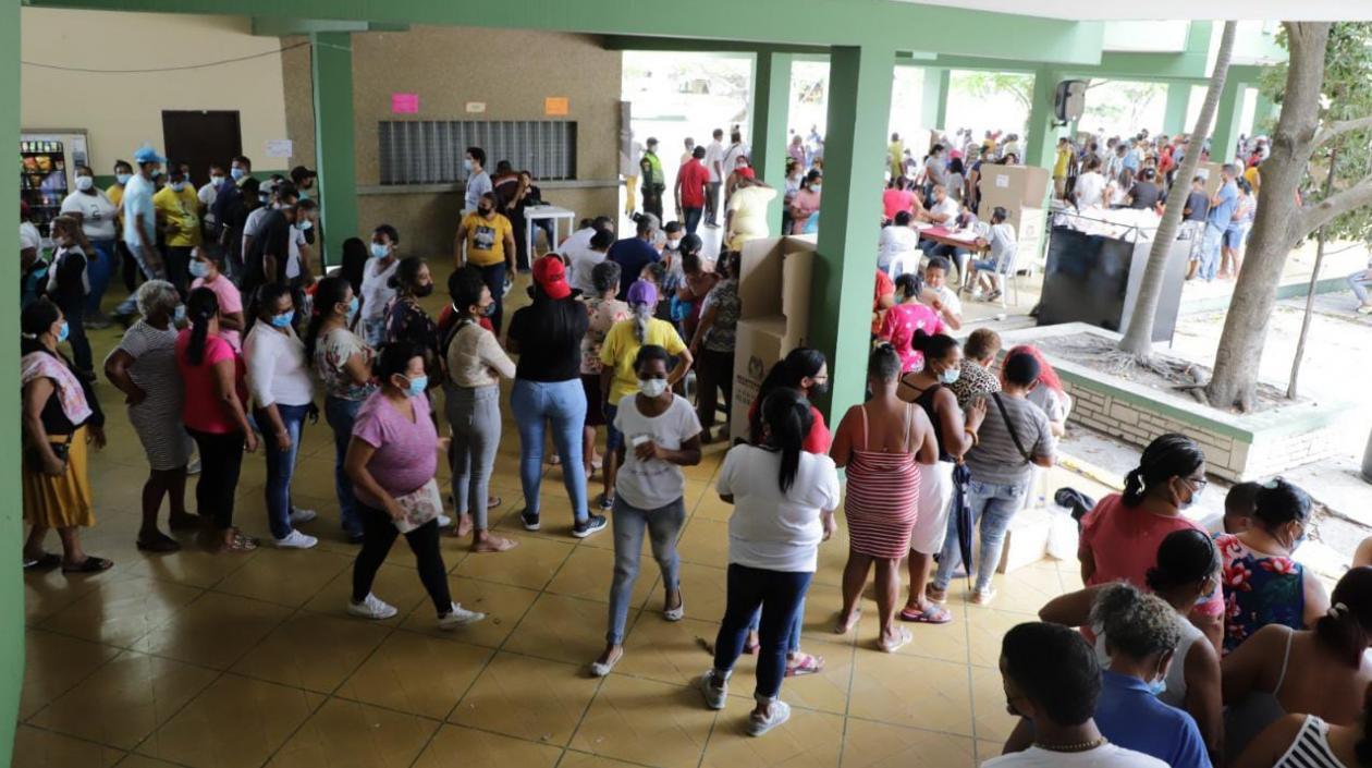 Puesto de votación del colegio Don Bosco.