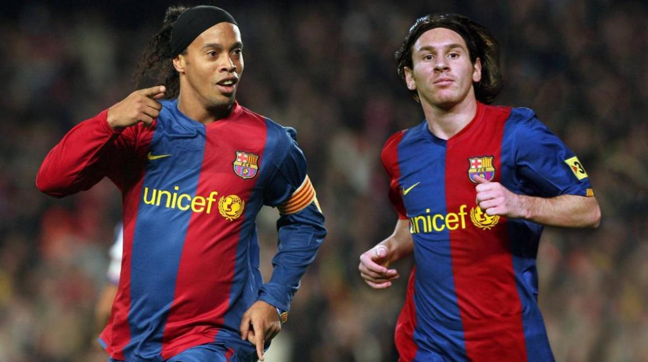 Ronaldinho y Lionel Messi. 