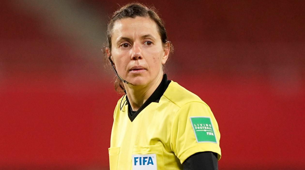 Kateryna Monzul, árbitro ucraniana. 