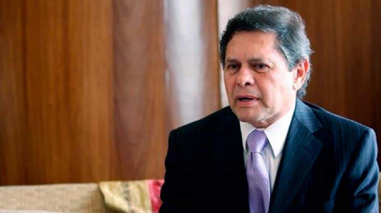 Carlos Mattos Barrero.