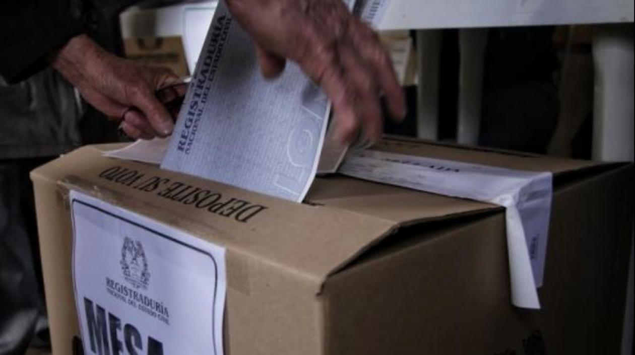 Se define orden de candidatos presidenciales en el tarjetón.