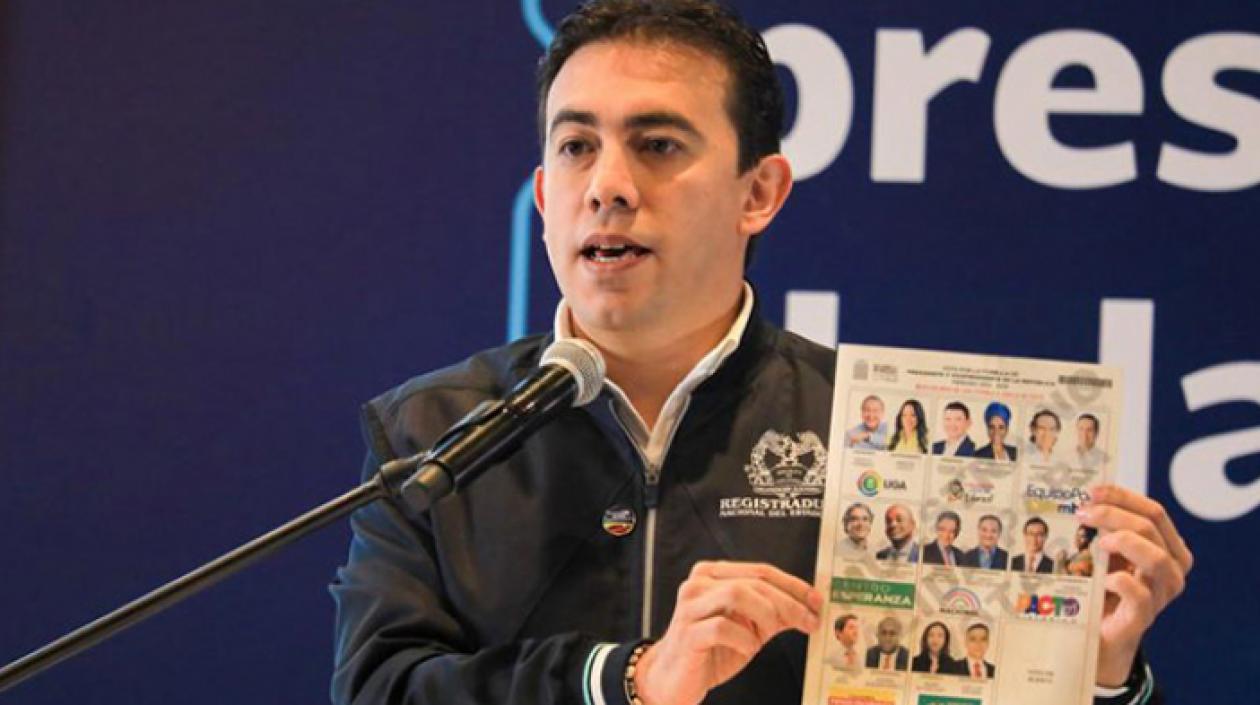 Alexander Vega, Registrador Nacional,