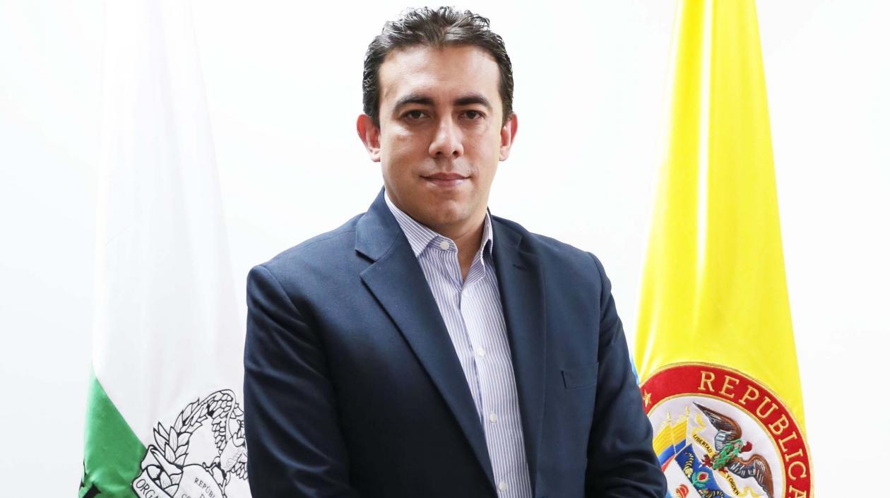 Alexander Vega, Registrador Nacional,