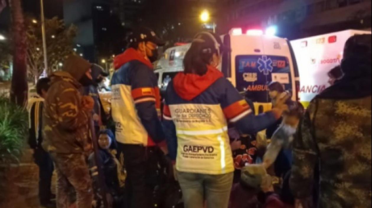 Conversaciones con los Embera tratando de convencerlos de que despejaran la vía.