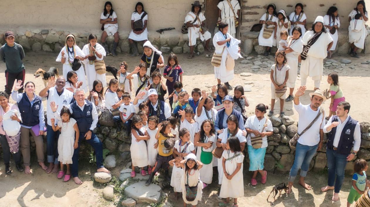 Defensor del Pueblo visitó pueblo arhuaco en la Sierra Nevada