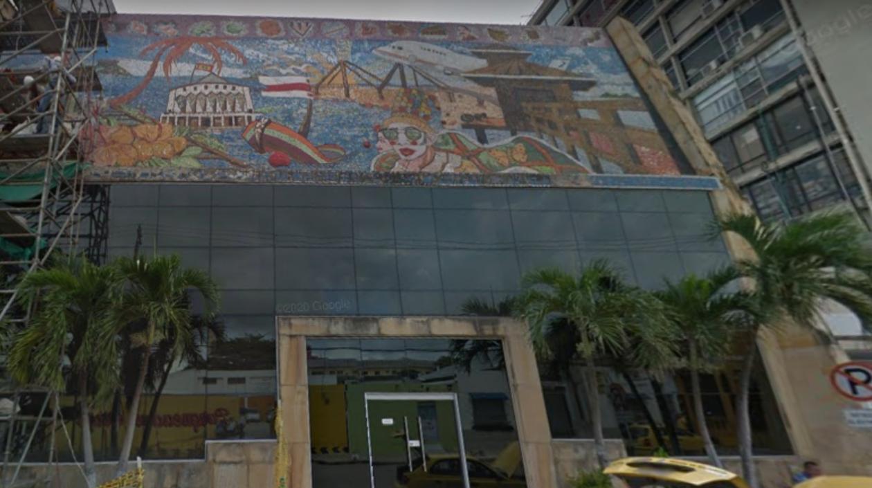 Fachada de la Asamblea del Atlántico. 