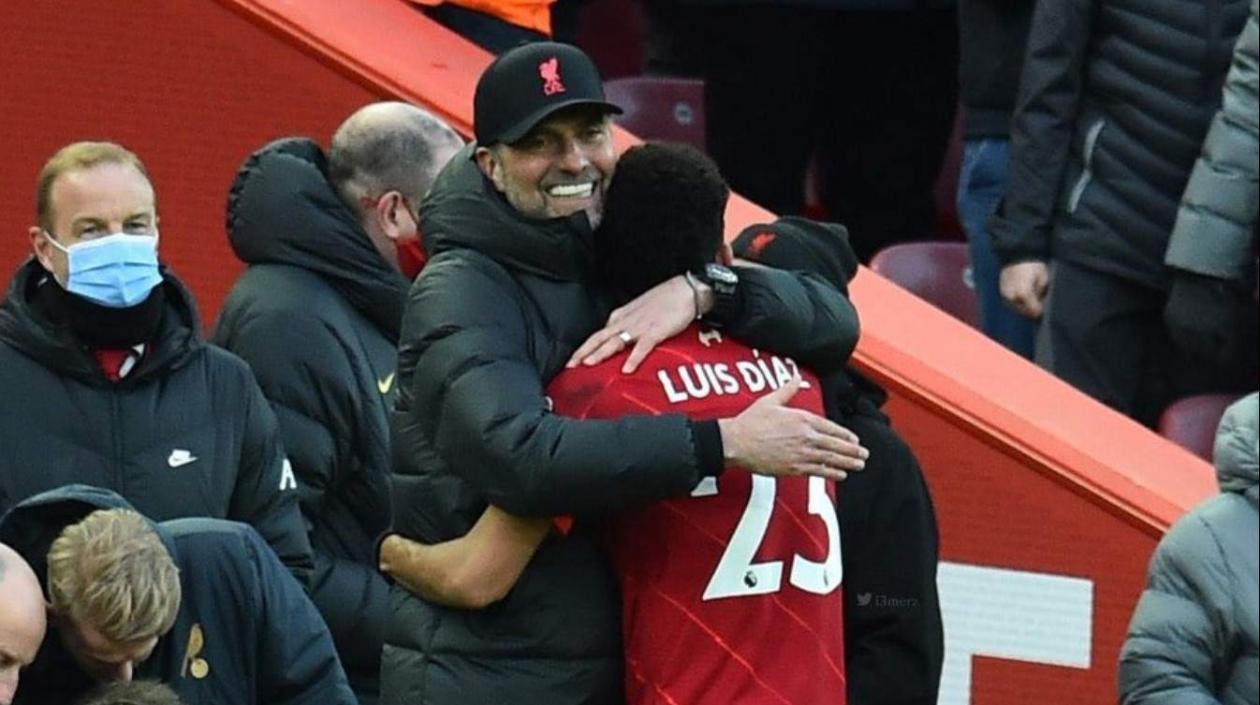 Jürgen Klopp y Luis Díaz. 