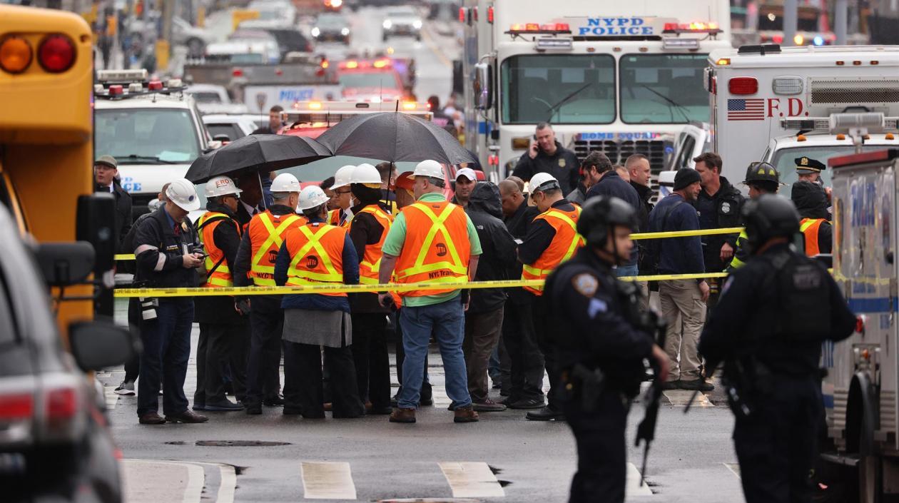 Funcionarios del metro de Nueva York. 