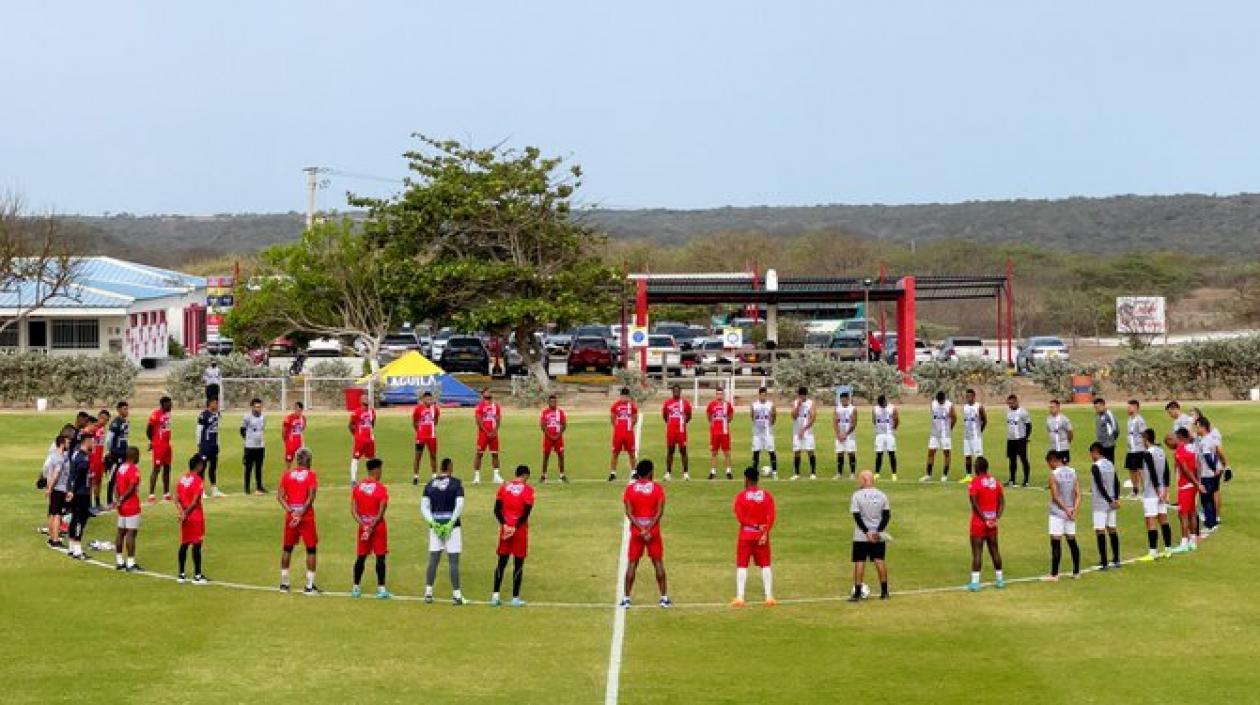 Minuto de Silencio de Junior por Freddy Rincón