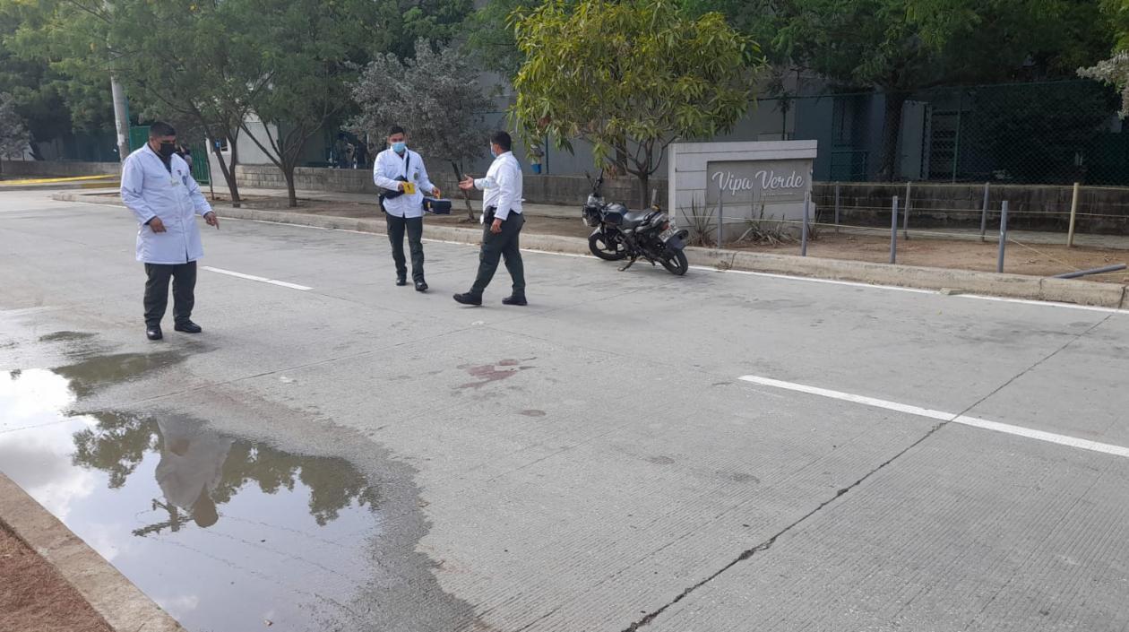 Lugar donde fue atacado a tiros el uniformado en Caribe Verde. 