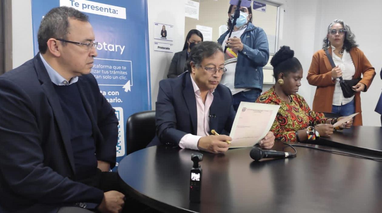 El candidato Gustavo Petro y Francia Márquez.