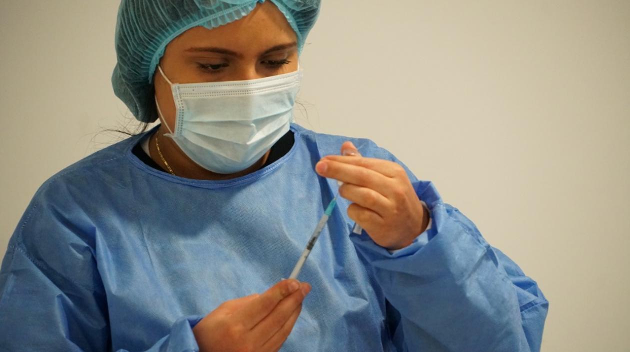 Jornada de vacunación contra el Covid-19 continúa en Colombia.