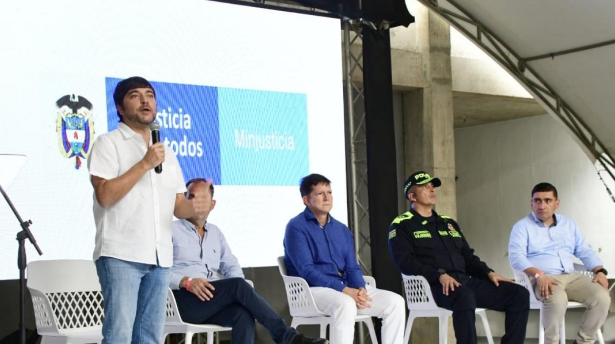 El Alcalde en la inauguración de 3 pabellones en la Penitenciaría El Bosque.