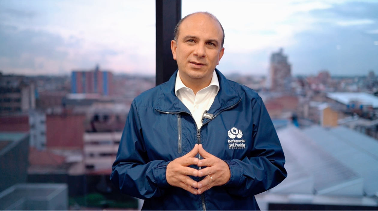 El Defensor del Pueblo, Carlos Camargo.