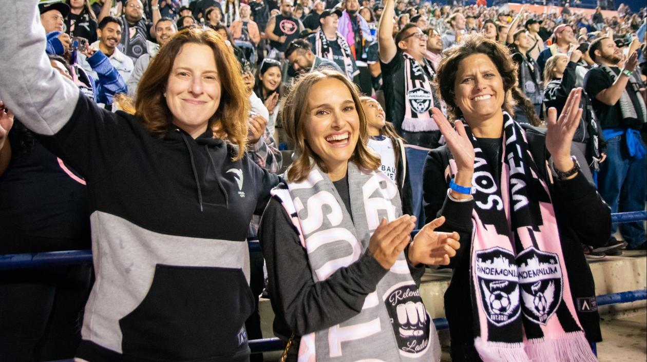 La actriz Natalie Portman, cofundadora del equipo de fútbol femenino Angel City.