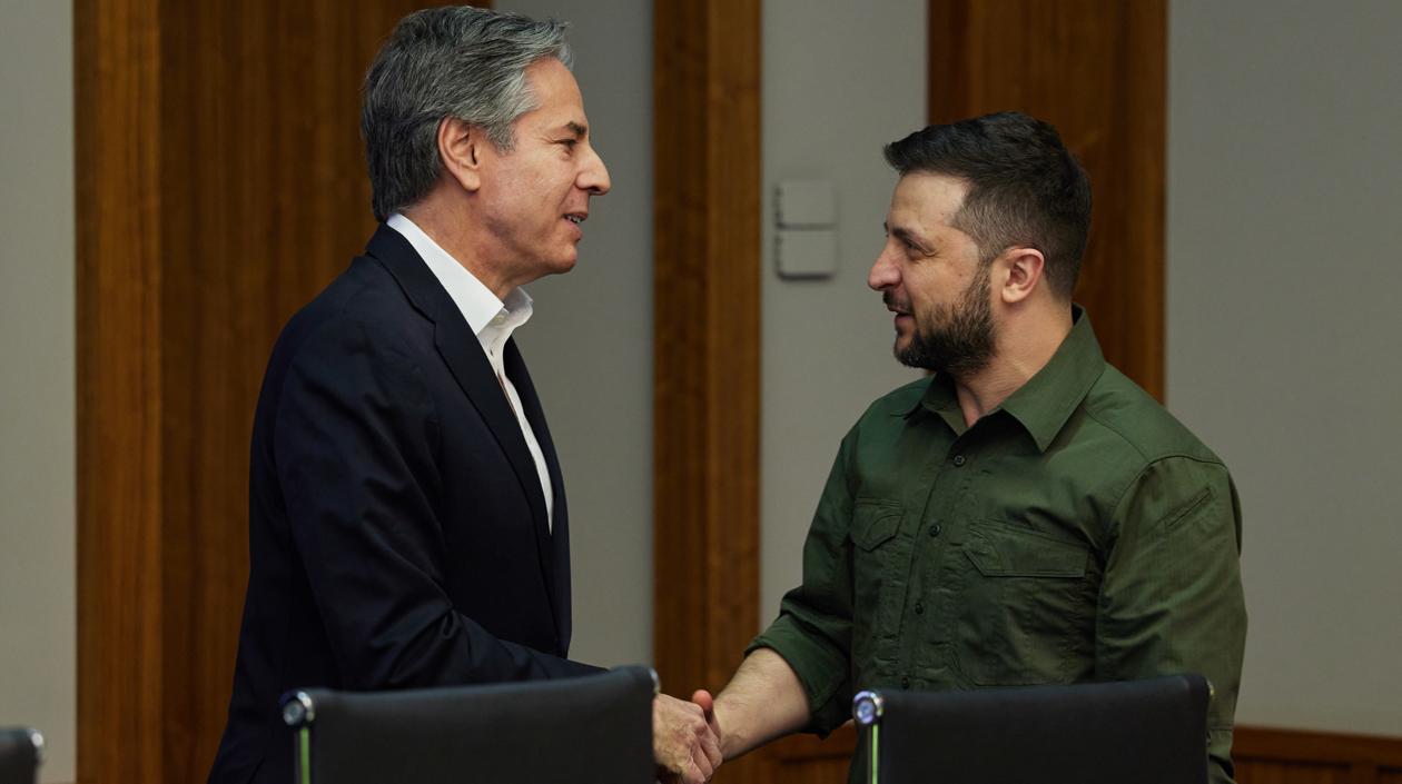 Antony Blinken y Volodímir Zelenski.