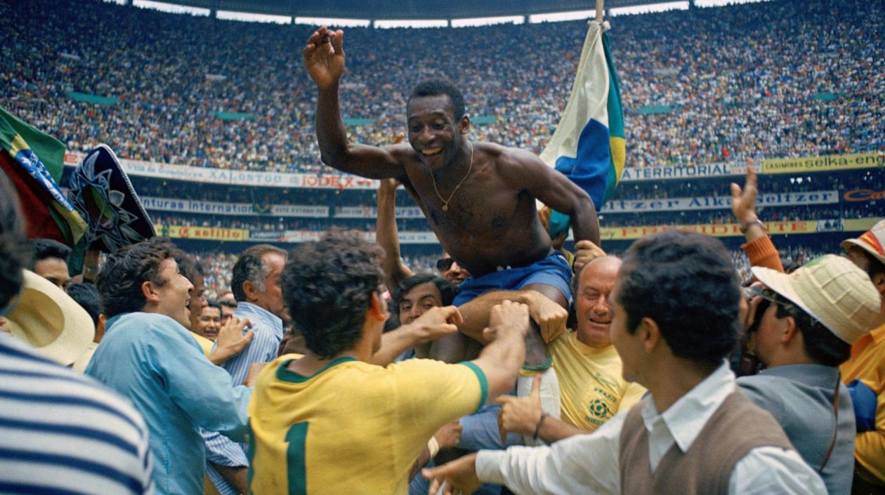 Pelé celebrando el título mundial de 1970. 