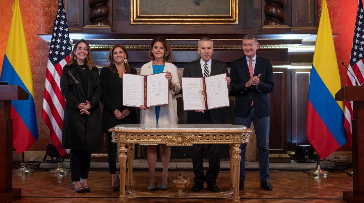 Suscripción de la Alianza de Cooperación para la Protección de Niñas, Niños y Adolescentes.