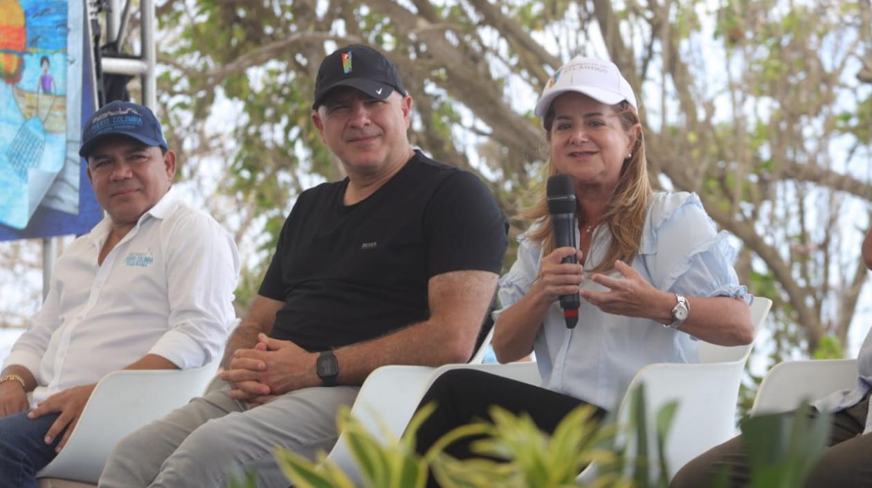 Wilman Vargas, Christian Daes y Elsa Noguera.