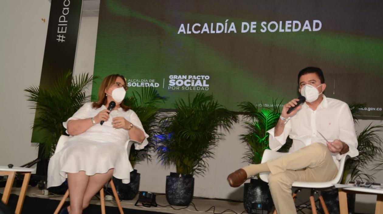 El alcalde Rodolfo Ucrós en la rendición de cuentas. 