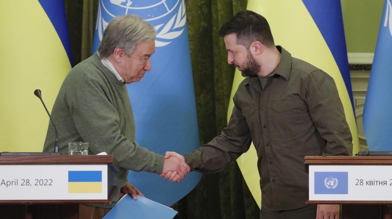 António Guterres y Volodímir Zelenski.