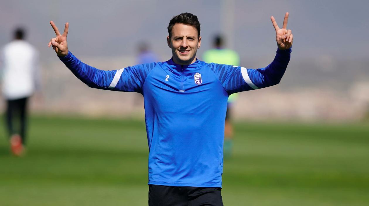 Santiago Arias, defensa colombiano. 