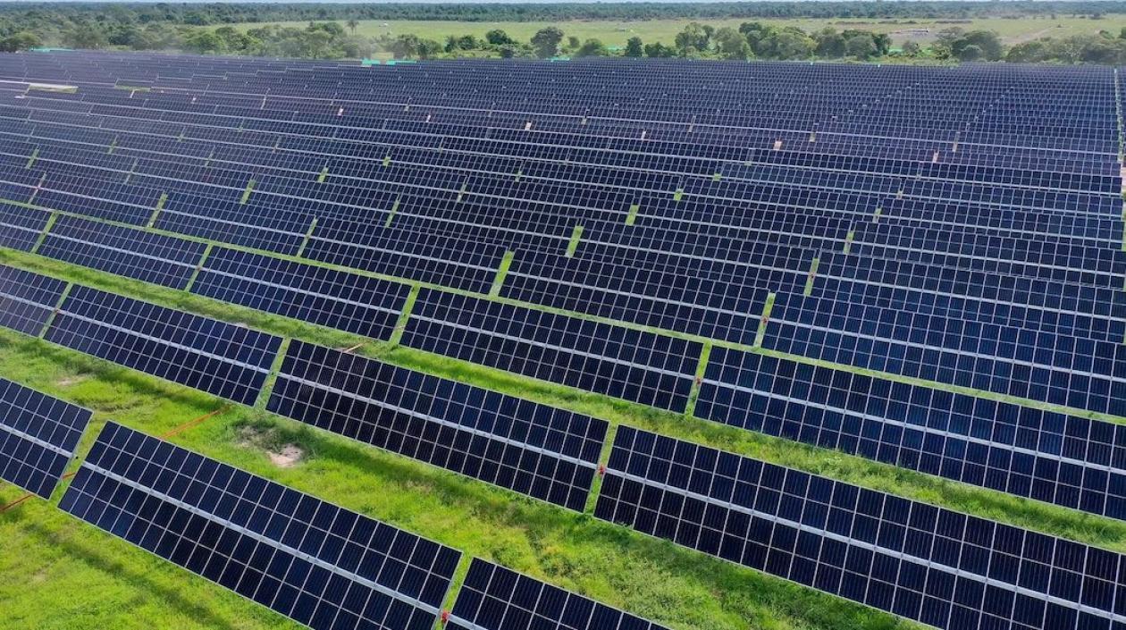 Planta de energía solar La Loma, en El Paso, Cesar.
