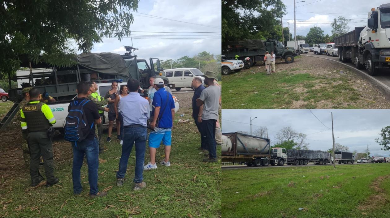 Los ciudadanos y la caravana de vehículos que no han podido salir de San Onofre. 