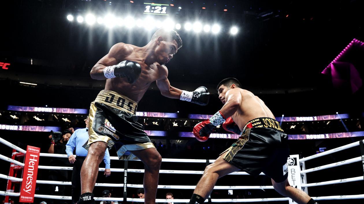 Momento del combate entre José Soto y Joselito Velásquez. 