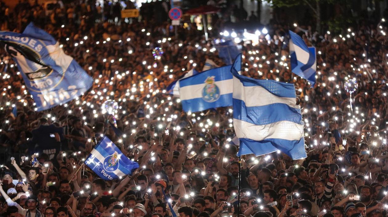 Celebración de los hinchas del Porto. 