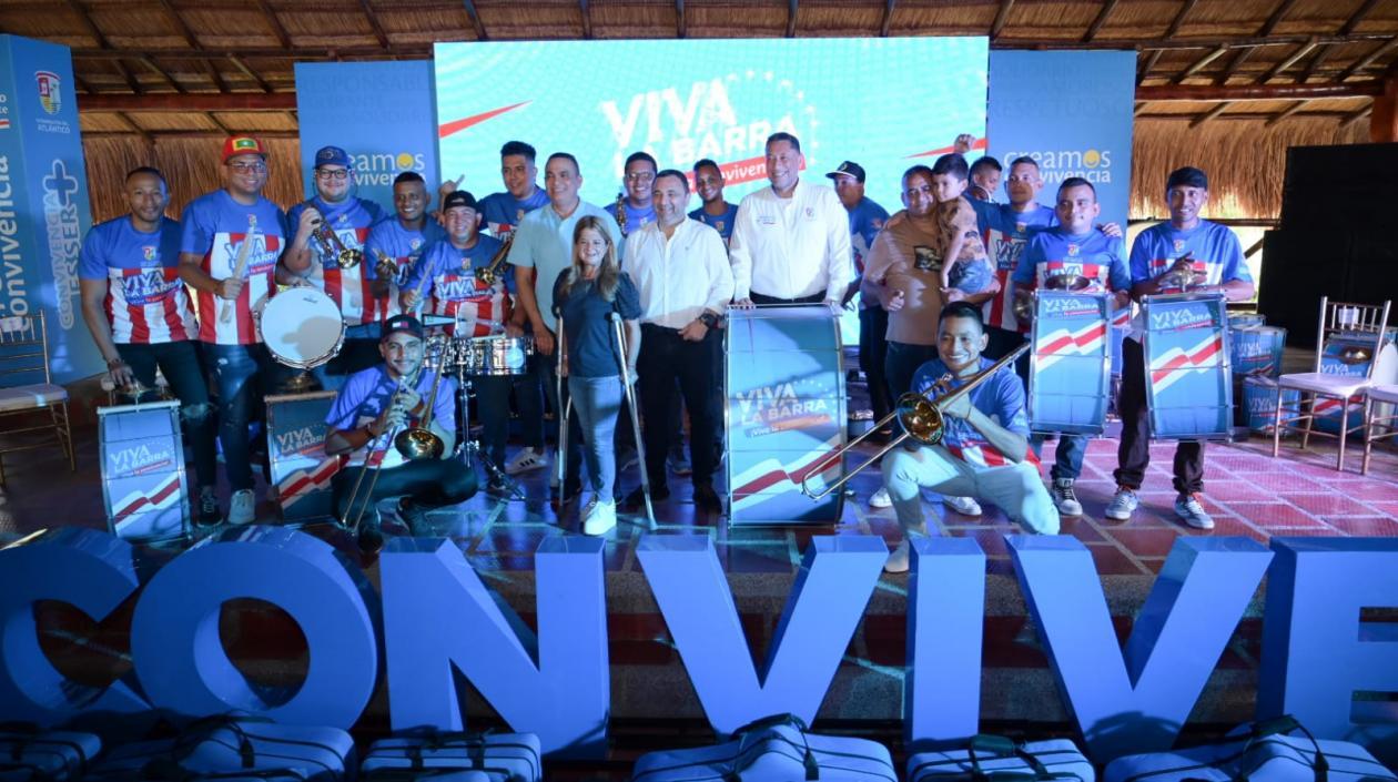 En este 2022 capacita a más de 300 barristas que se forman para el emprendimiento y a otros 300 más en música.