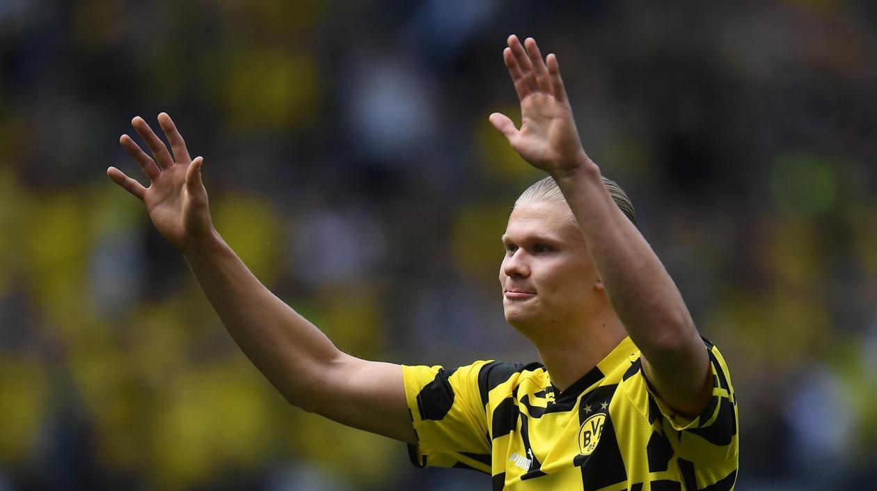 Erling Haaland, delantero noruego, se despidió de la afición del Dortmund. 