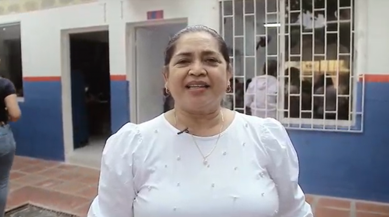 Ana Silvia Van-Strahlen Barros, rectora de la Institución Educativa Distrital Boston.