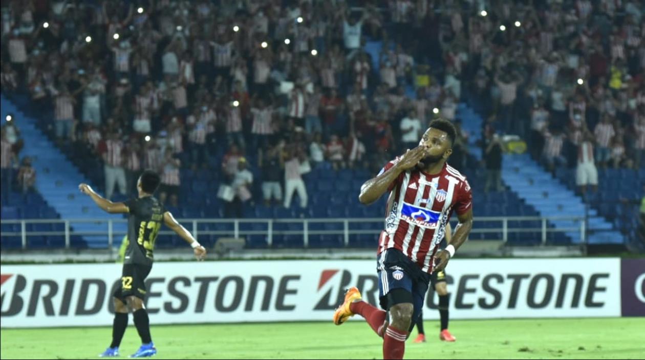 El goleador Miguel Ángel Borja celebrando ante Oriente Petrolero.