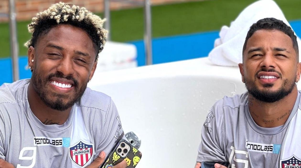 Omar Albornoz y Yesus Cabrera en ejercicios de recuperación tras el triunfo ante Oriente Petrolero.