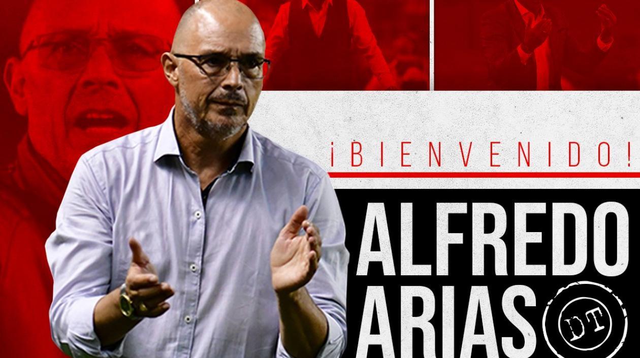 Alfredo Arias, técnico de Santa Fe. 