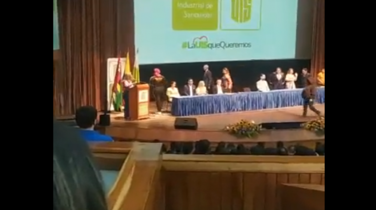 Fueron dos los encapuchados que intentaron intimidar al rector de la UIS.
