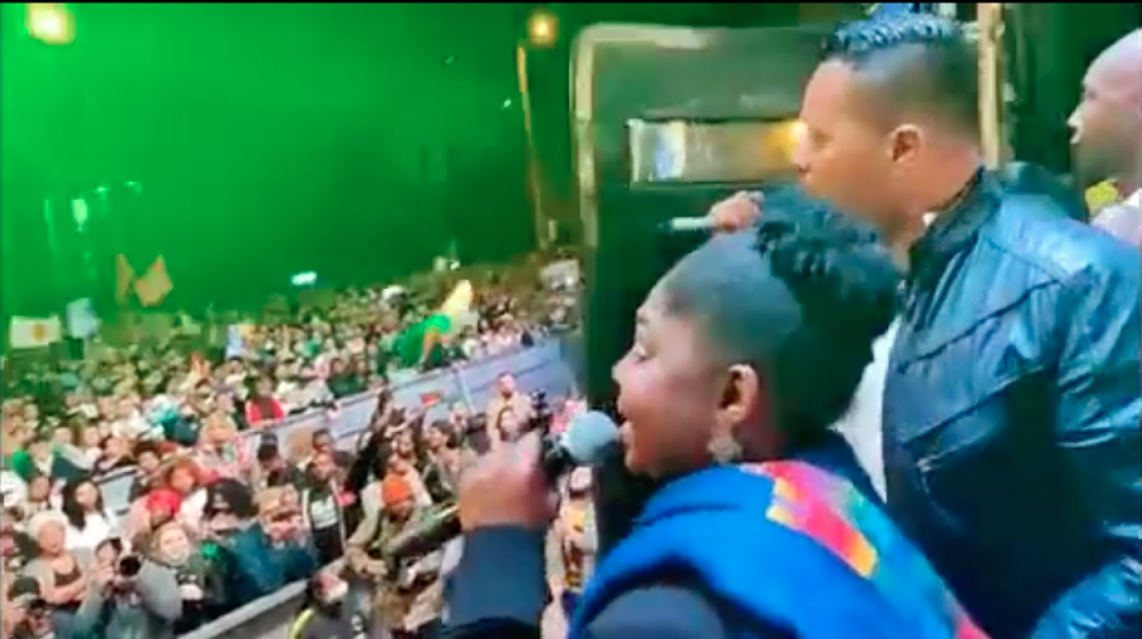 Momento de la intimidación contra Francia Márquez.