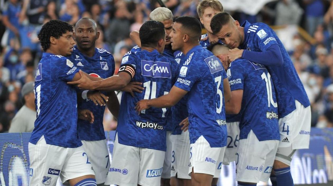 Jugadores de Millonarios celebrando el gol de Diego Herazo.