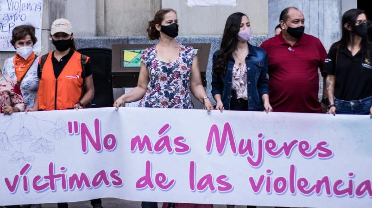 Los grupos paramilitares, según el CNMH, fueron los mayores responsables de agresiones sexuales.