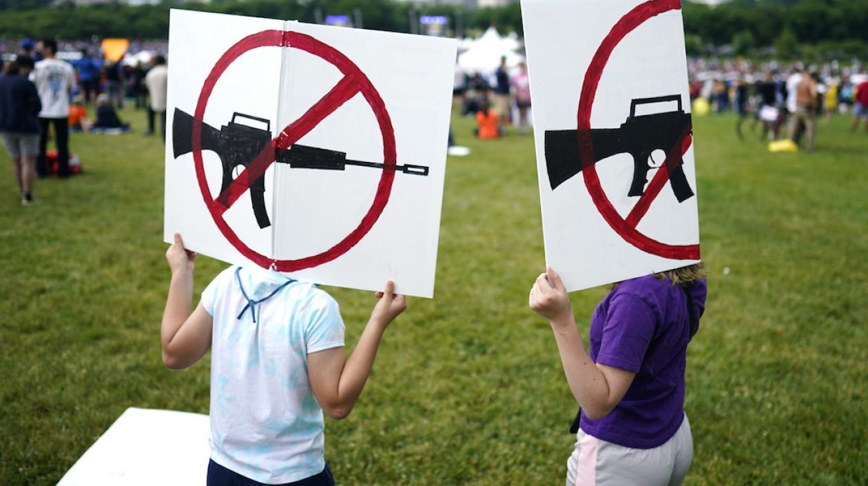 Un grupo de manifestantes congregados en Washington.