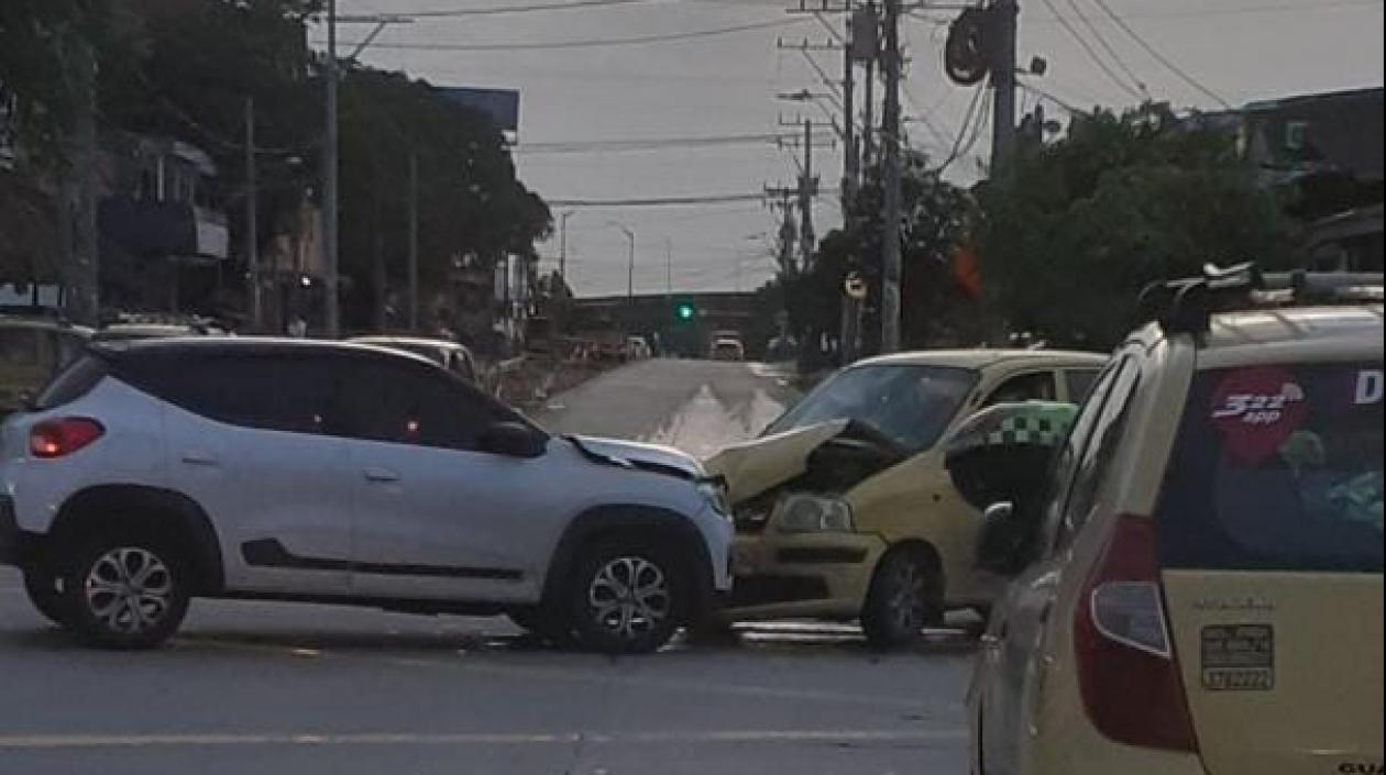 Accidente en La Cordialidad con carrera 21.