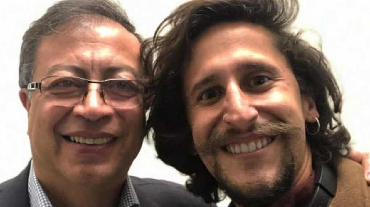 Gustavo Petro y Sebastián Guanumen.