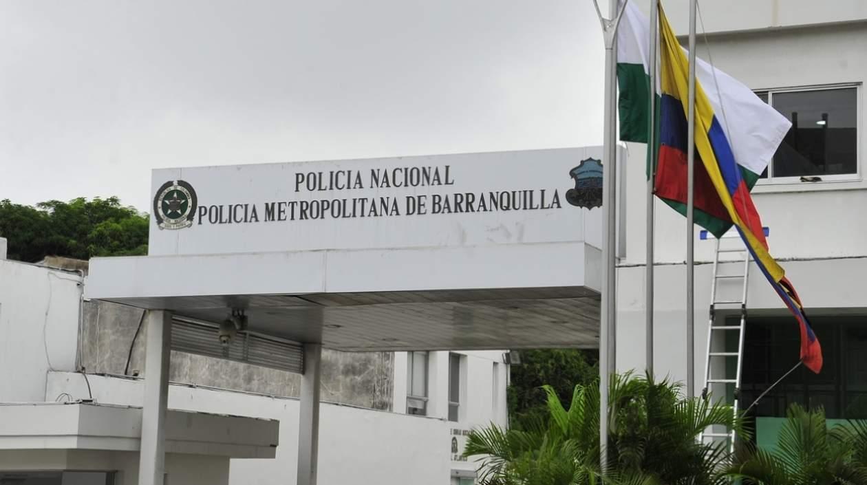 Los seis policías fueron capturados este jueves en el Comando de la Policía Metropolitana de Barranquilla. 
