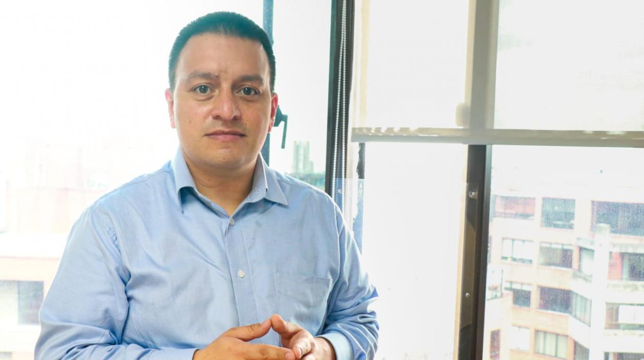 Iván Cárdenas, subdirector de Enfermedades Transmisibles de Minsalud.