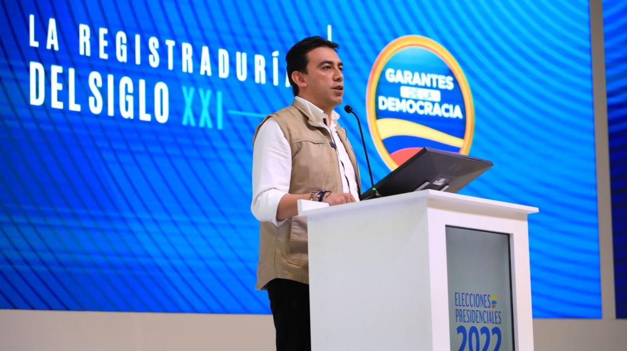 El Registrador Nacional Alexander  Vega