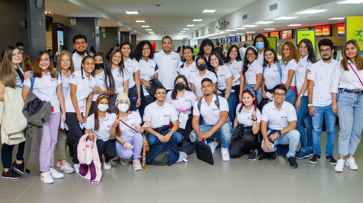 Estudiantes del programa de Licenciatura de Lenguas Extranjeras de la UA.