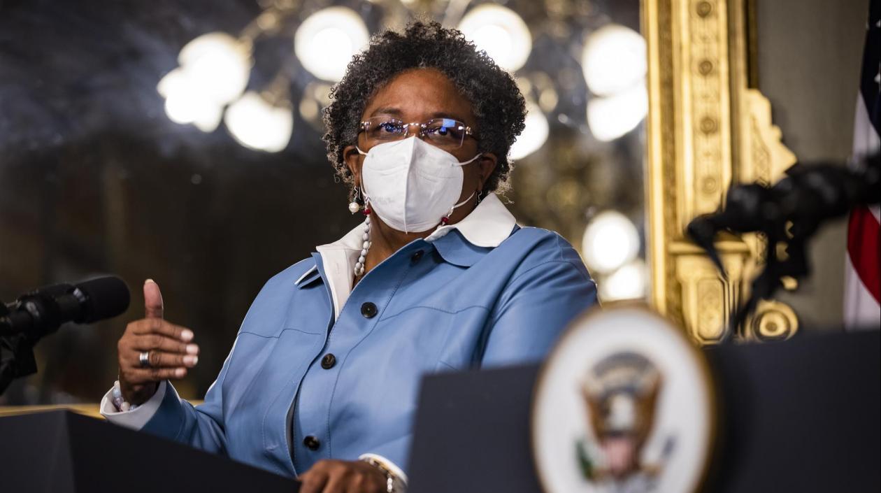 La primera ministra de Barbados, Mia Mottley, dio positivo tras la visita del FMI
