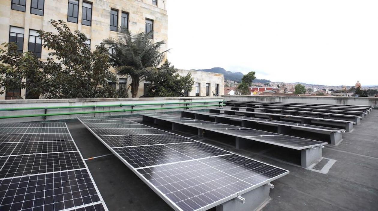 Los paneles solares instalados en la sede del Ministerio de Hacienda.