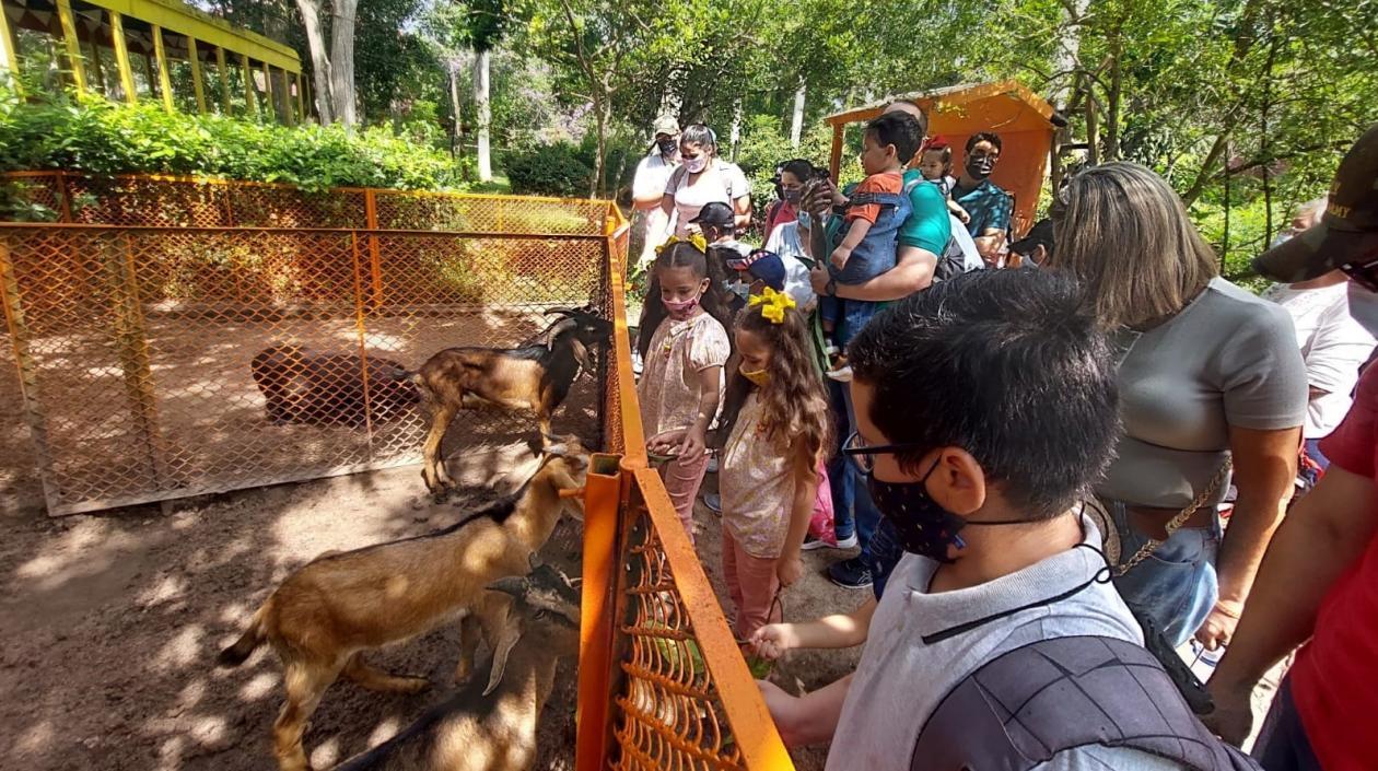 Plan familiar en sitios ecoturísticos del Atlántico. 